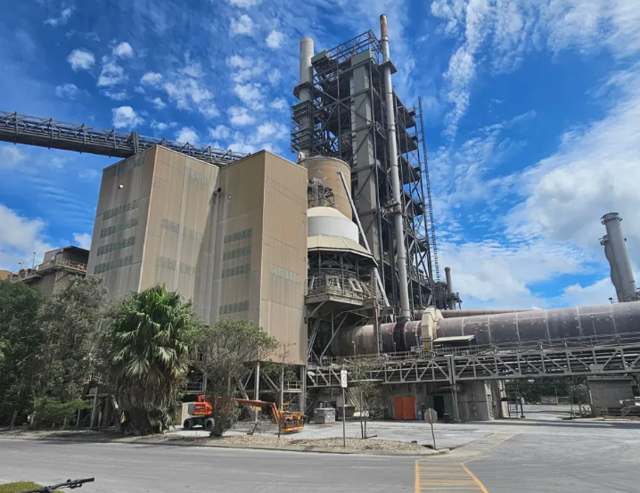 Large industrial facility with rotary kiln and processing towers used for high-temperature destruction of recovered refrigerants